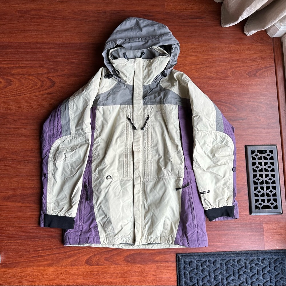 North Face Women’s Large 3-in-1 vintage goretex jacket
